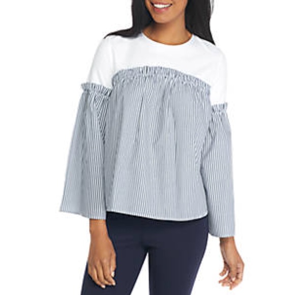 crown & ivy Tops - NWT Crown & Ivy Seersucker Bell Sleeve Top